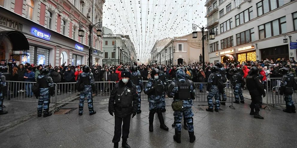 #Екатеринбург. Факторы и условия роста протестной активности детей в городской среде