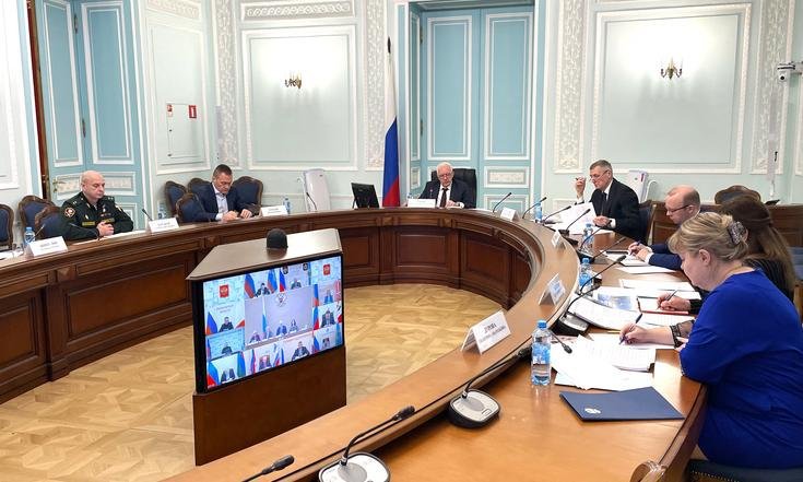 Александр Гуцан поставил задачи регионам СЗФО для решения в Год Семьи