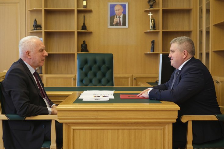 Александр Гуцан и Александр Дронов обсудили меры поддержки участников СВО в регионе