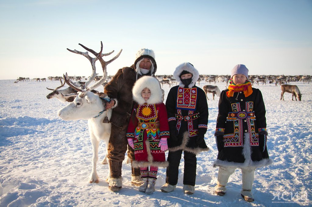 Фотовыставка о жизни коренных малочисленных народов Севера заговорит голосами юкагиров, ненцев, саамов и других народов русской Арктики