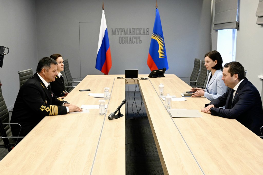 Глава Росморречфлота Андрей Тарасенко посетил Мурманск