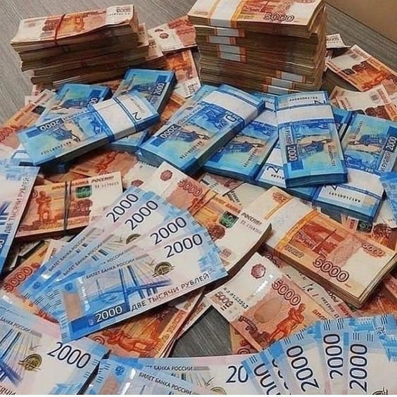 Российских чиновников обязали сообщать о взятых ими крупных кредитах