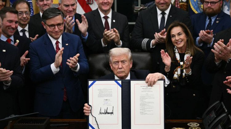 Кризис в США завершён: Трамп подписал закон о временном бюджете после рекордного шатдауна