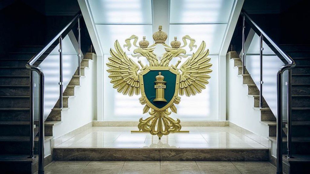 За что СМИ может лишиться аккредитации?