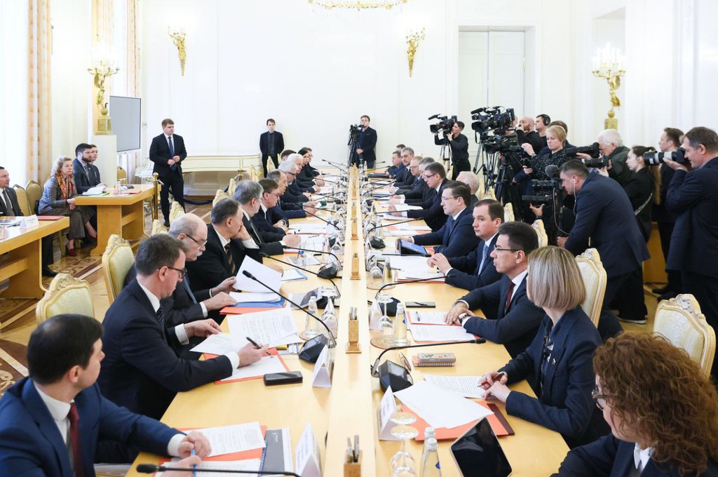 Губернатор Филимонов объявил о готовности региона запустить контейнерный маршрут "Вологда-Шанхай"