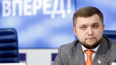 В Минтруда направили инициативу о создании “Отцовской карты”